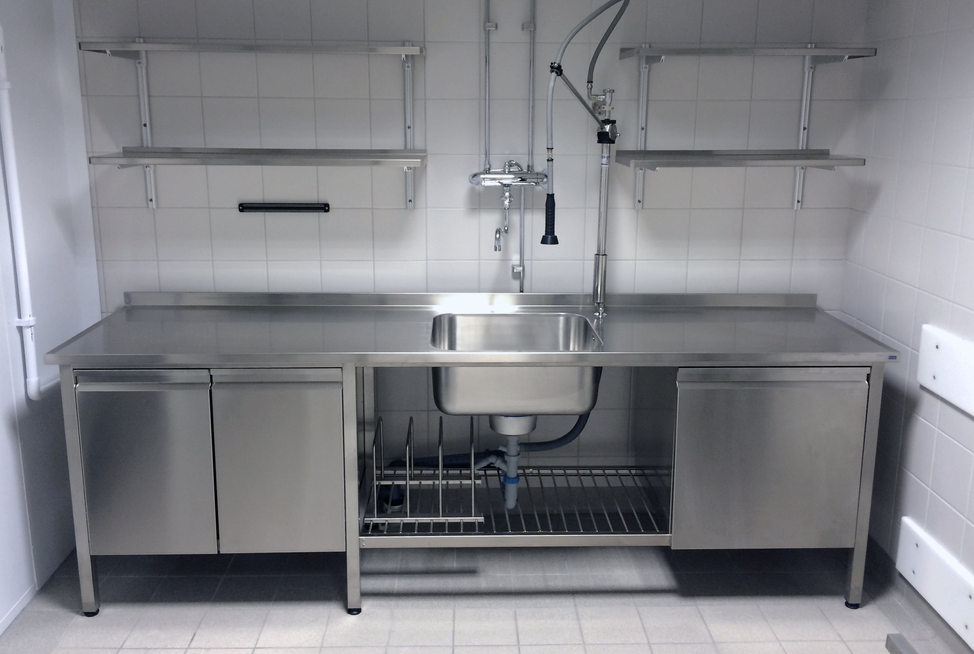 Stainless steel sink on stand FURO 904-00 1