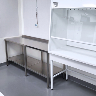 Oppvaskbenk på stativ FURO 904-00 0