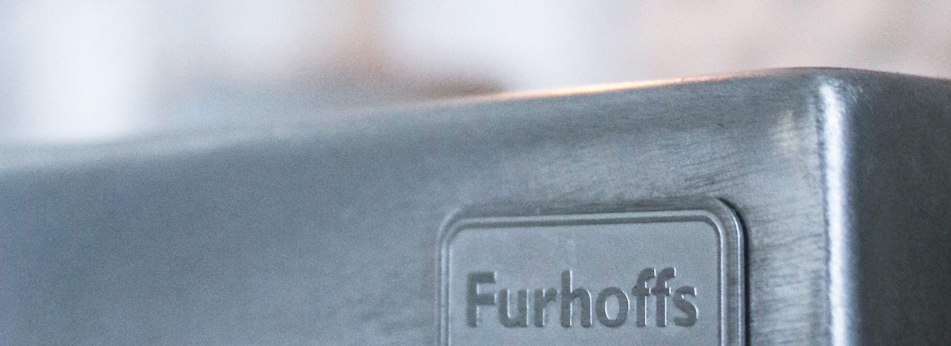 Designa din egen rostfria köksbänk hos Furhoffs Rostfria.