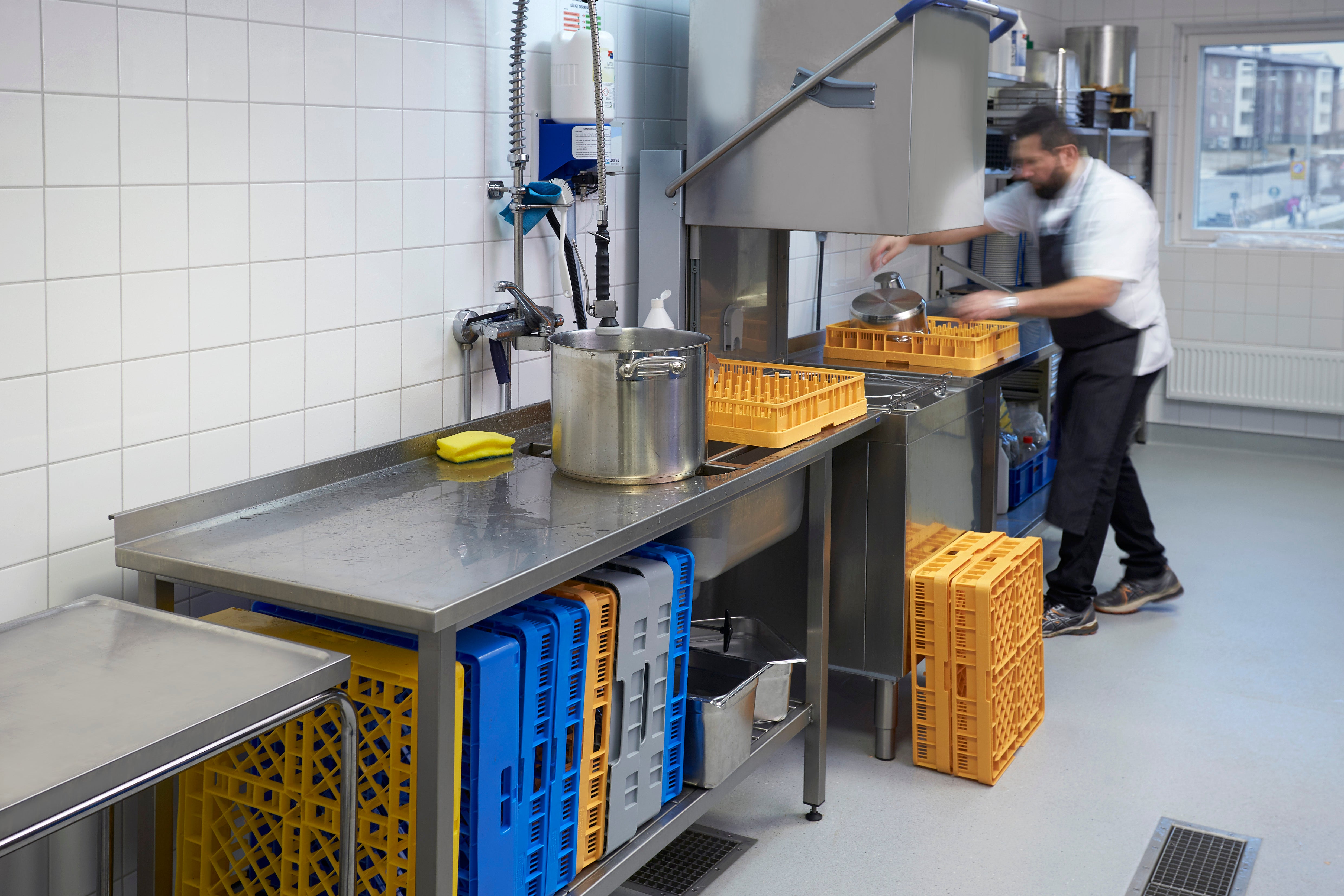 Dish loading table FURO 911-00 1