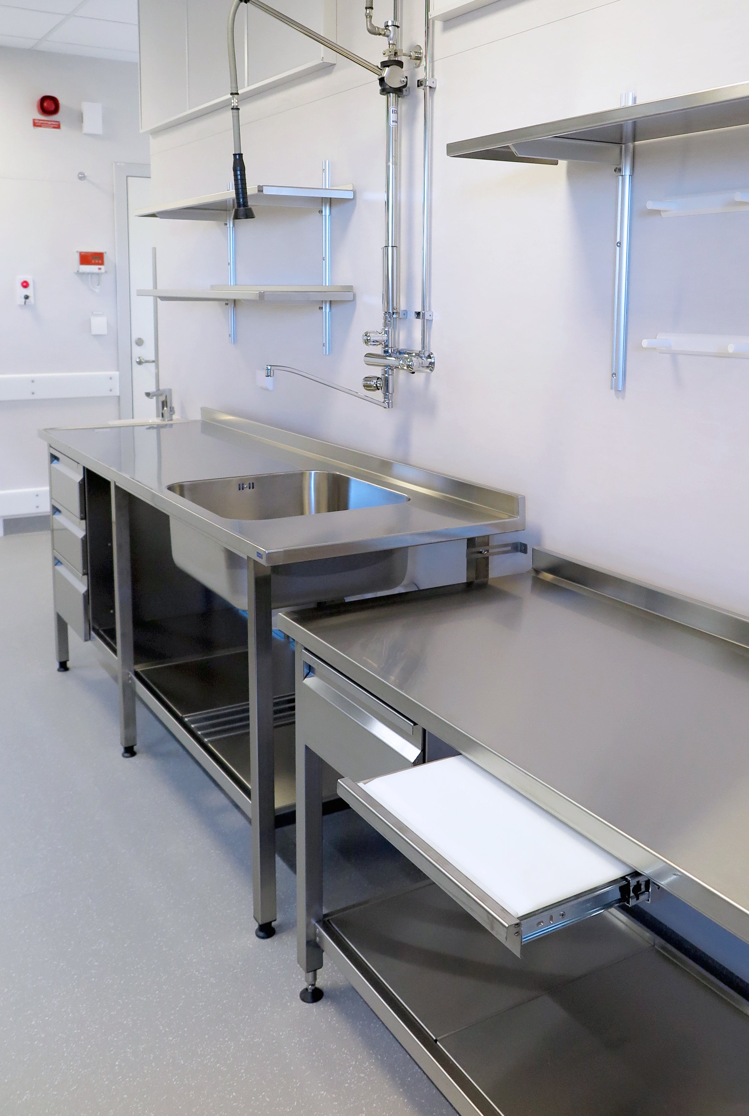 Stainless steel sink on stand FURO 904-00 3