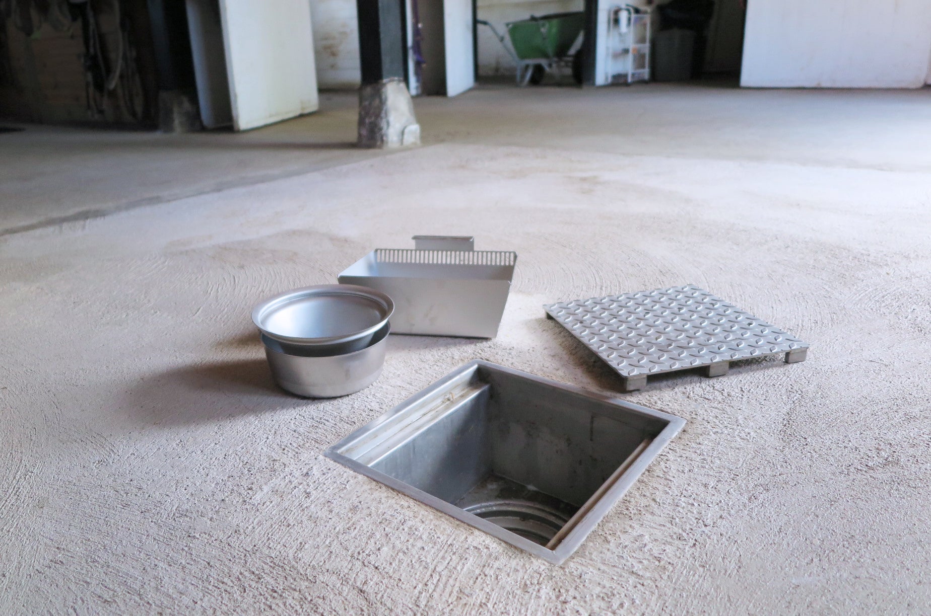 Stable Floor Drain FURO SB  3